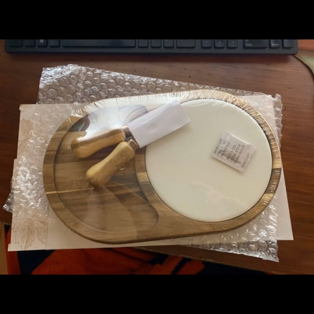 Twine Cheese Board with Plate